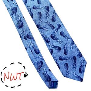 NWT Tie, Art & Sol, Linnea Szymanski